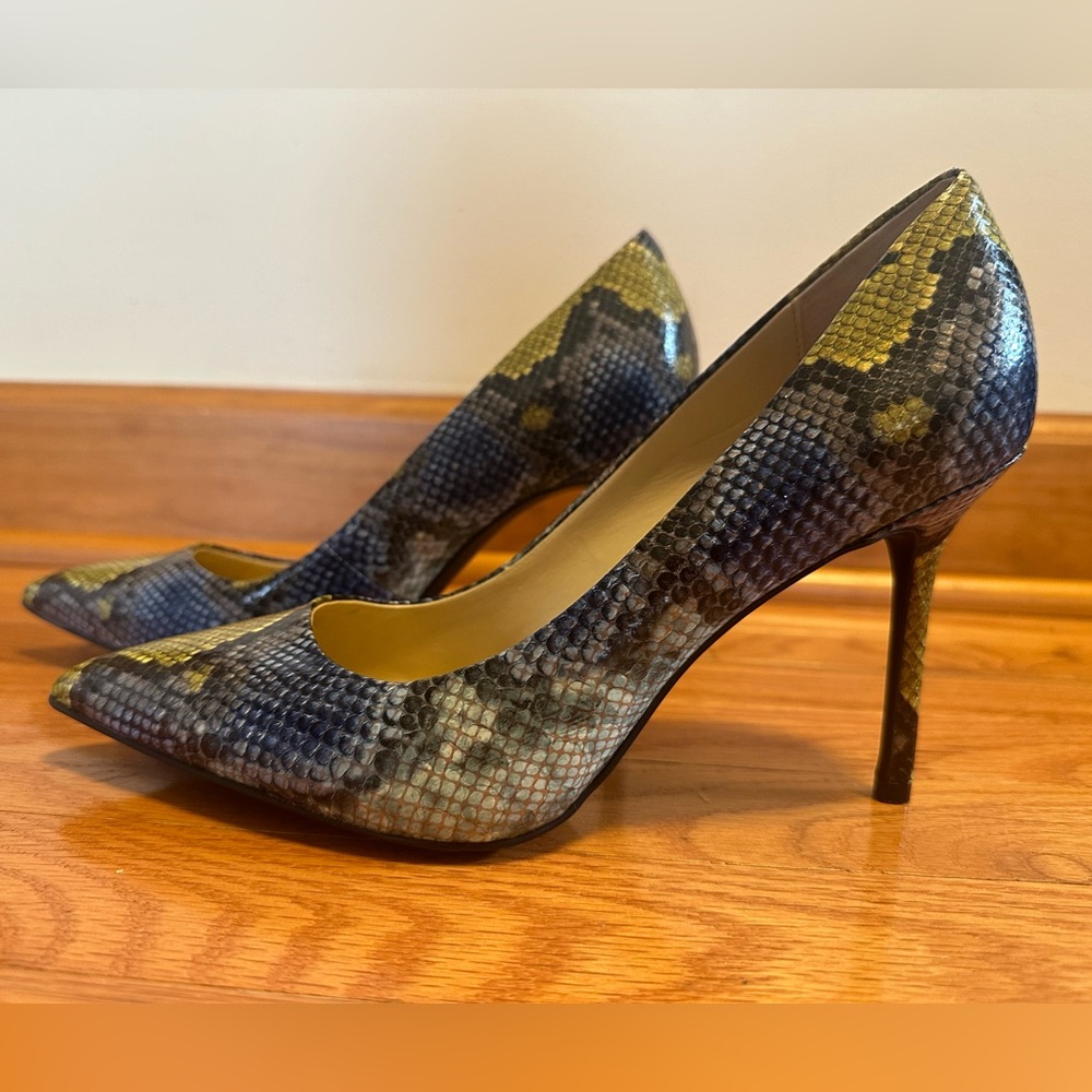 Katy Perry The sissy shoes